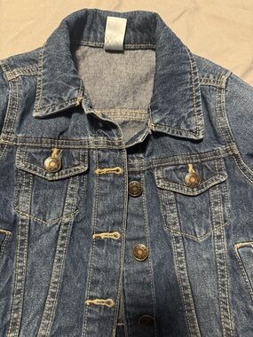 Carters Kid Jean Jacket Size 5/5a Blue Denim Euc Button Up Long Sleeve